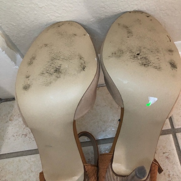 Steve Madden Tan Stepout Peep Toe Heels Size 8.5 - Picture 10 of 11